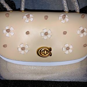 NWT Coach Madison Shoulder Bag with Tea Rose Knot